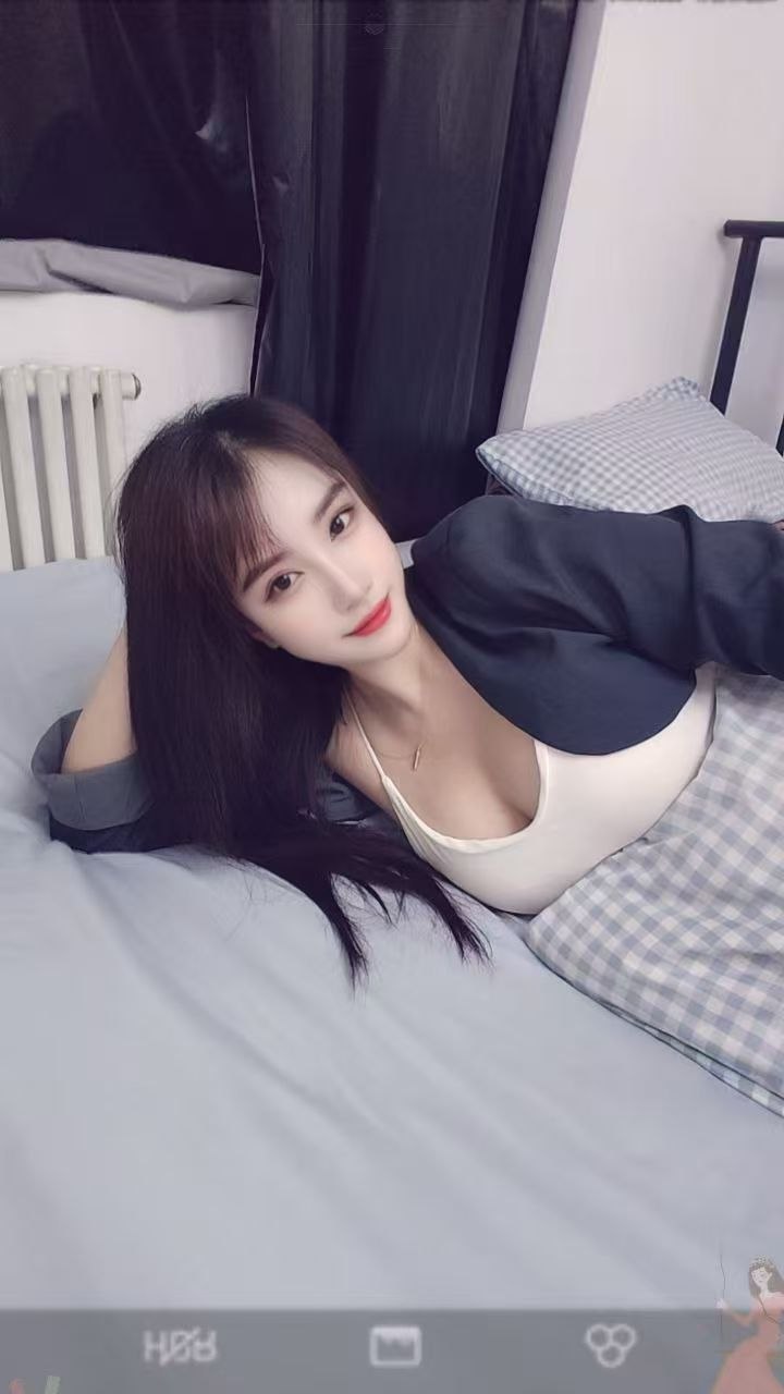 北京约炮佤族妹子，全能小骚货，弄着爽翻天