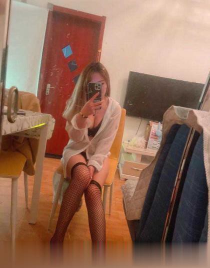 武汉个人美腿骚臀人妻