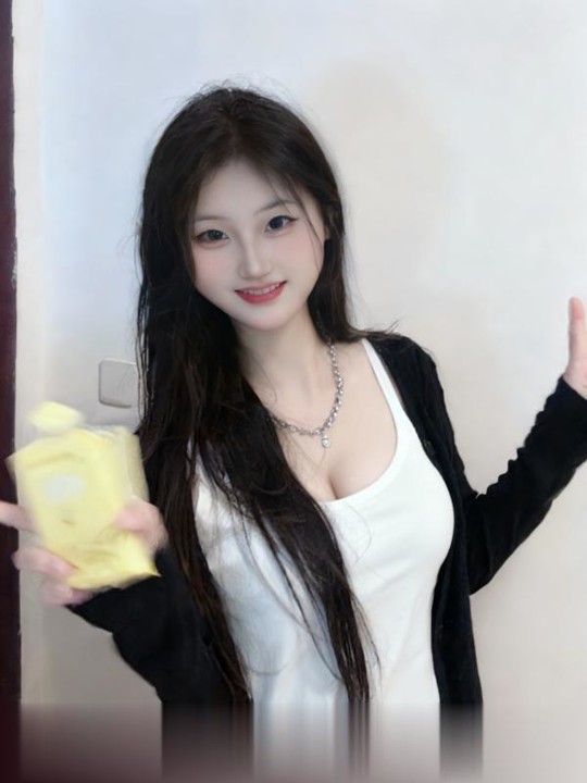 南京超嫩C罩杯新人妹妹