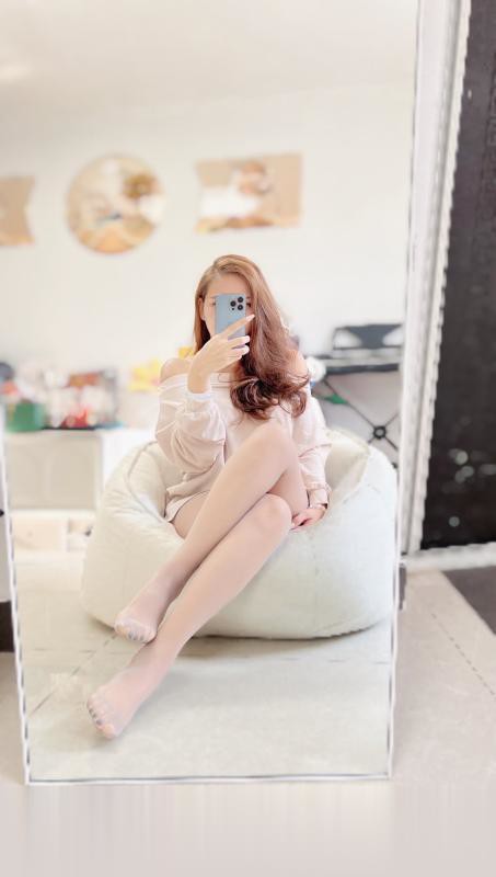 东莞虎门黑丝情趣骚妇萱萱