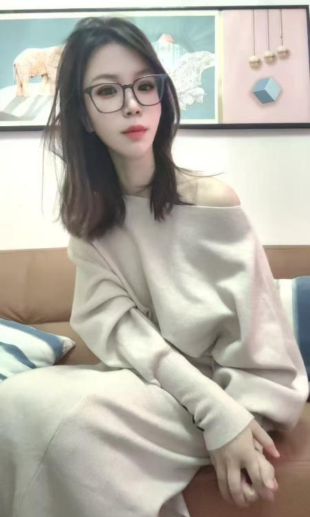 沈阳市铁西眼镜反差少妇