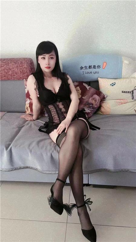 光谷世界城(瑶瑶)小姐姐