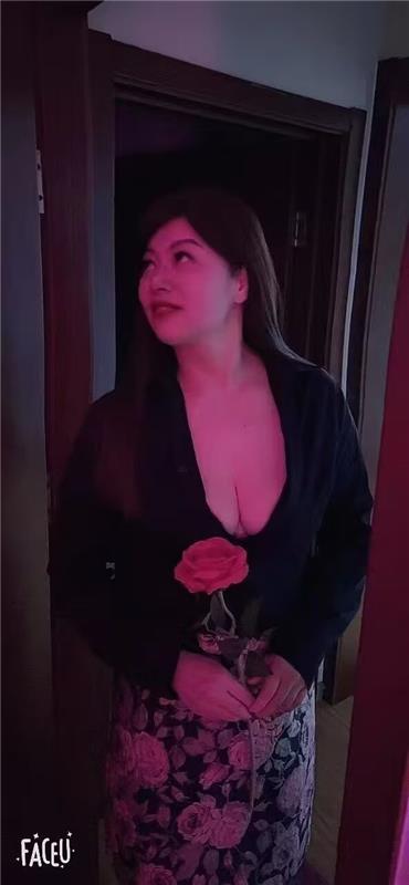 北京昌平闷骚黑丝熟女