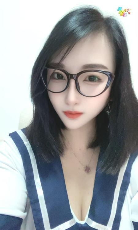 合肥市温温柔柔的眼镜妹