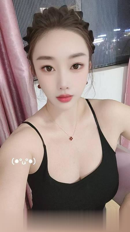 无锡江阴性感大胸妹子