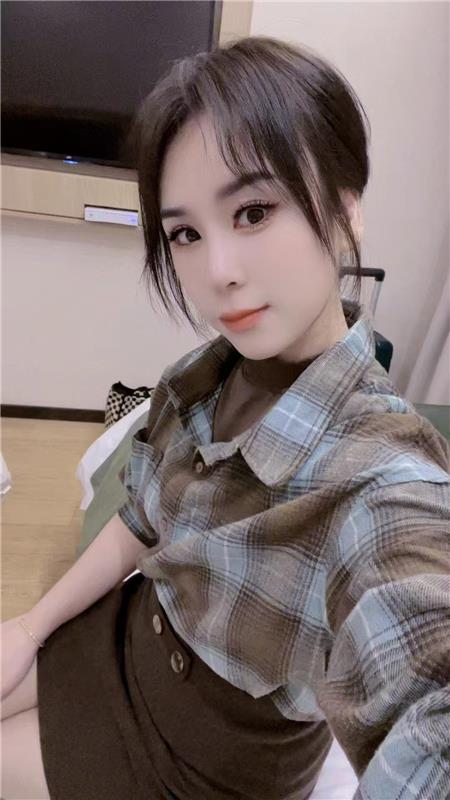 上海性感美女小爱