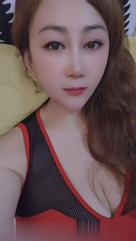 山东-青岛玩得开嫂子.