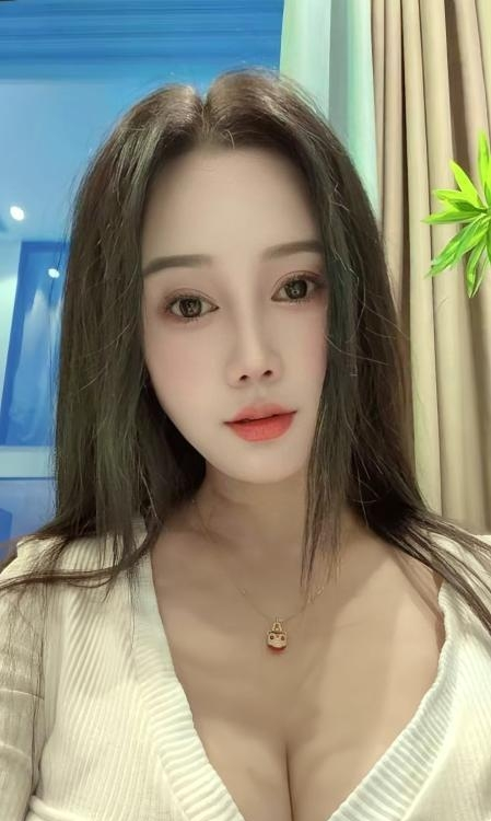 杭州市颜值D奶骚女冷萌