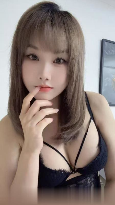 合肥蜀山大宝..这saobi真会玩呀，两个大奶子