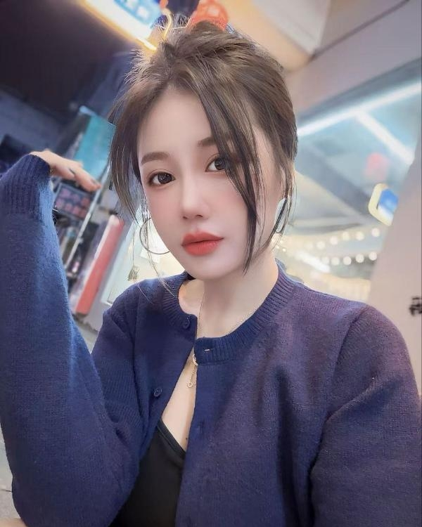 武汉市光谷御姐琳琳