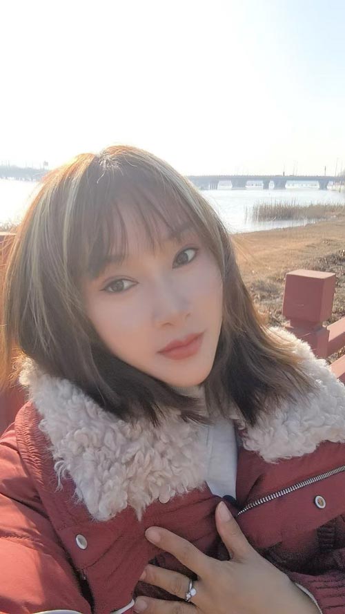 丰台角门东新人 刚从深圳来北京 五官精致 照片绝对真实